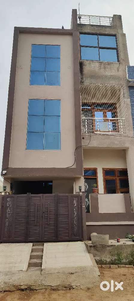 2 BHK on rent for family and girls