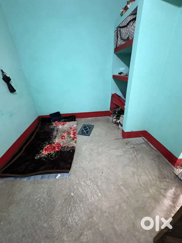Need 1 flatmate for 2bhk flat 2200 each without electricity bill