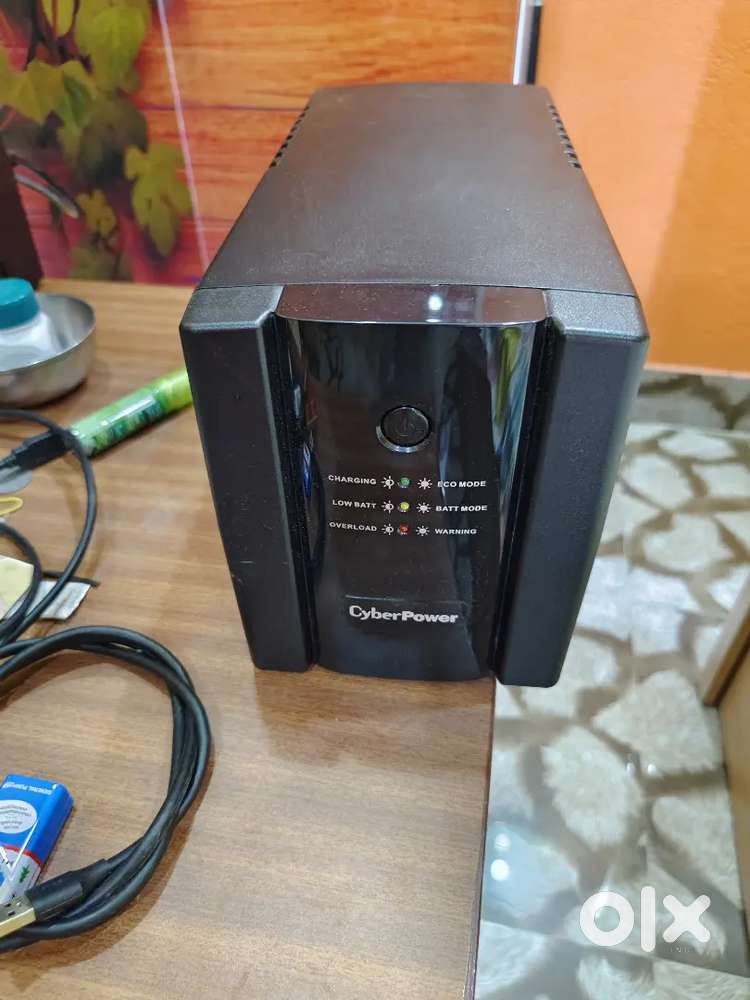 Cyberpower UT2200E 1320watt within warranty