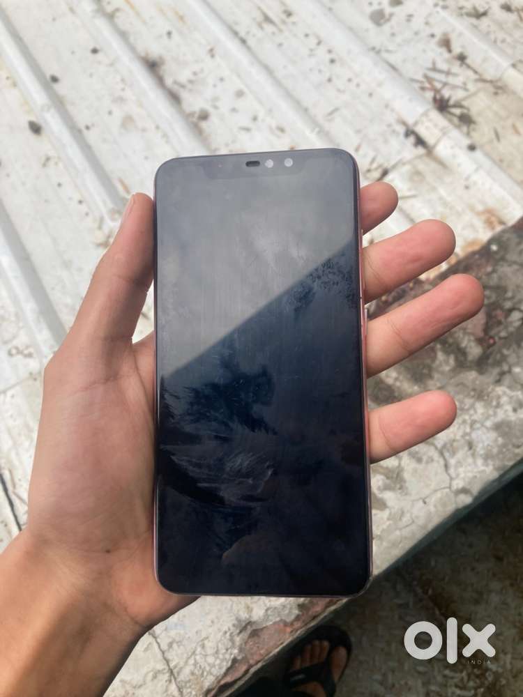 Redmi note 6 pro only phone camera nhi chal ta ha exchange kar sak da