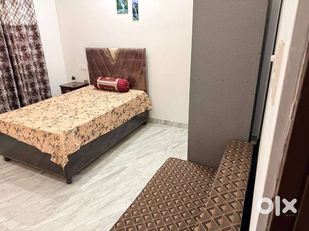 Fully Furnished Room for Rent – Male Only  ₹6,500/month