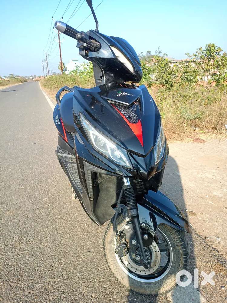 Electric scooty joy