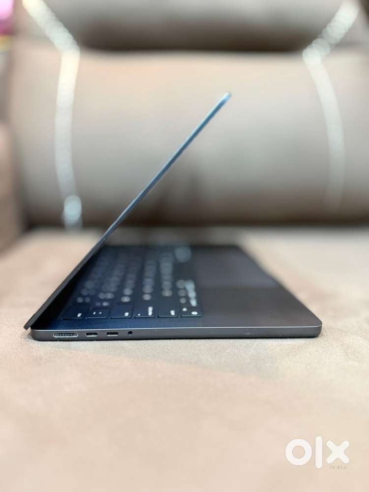 Macbook pro 14”