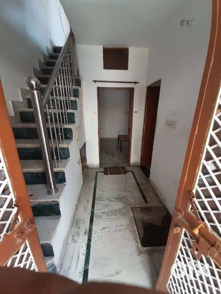 Room available on rent in Mansarovar with Kitchen