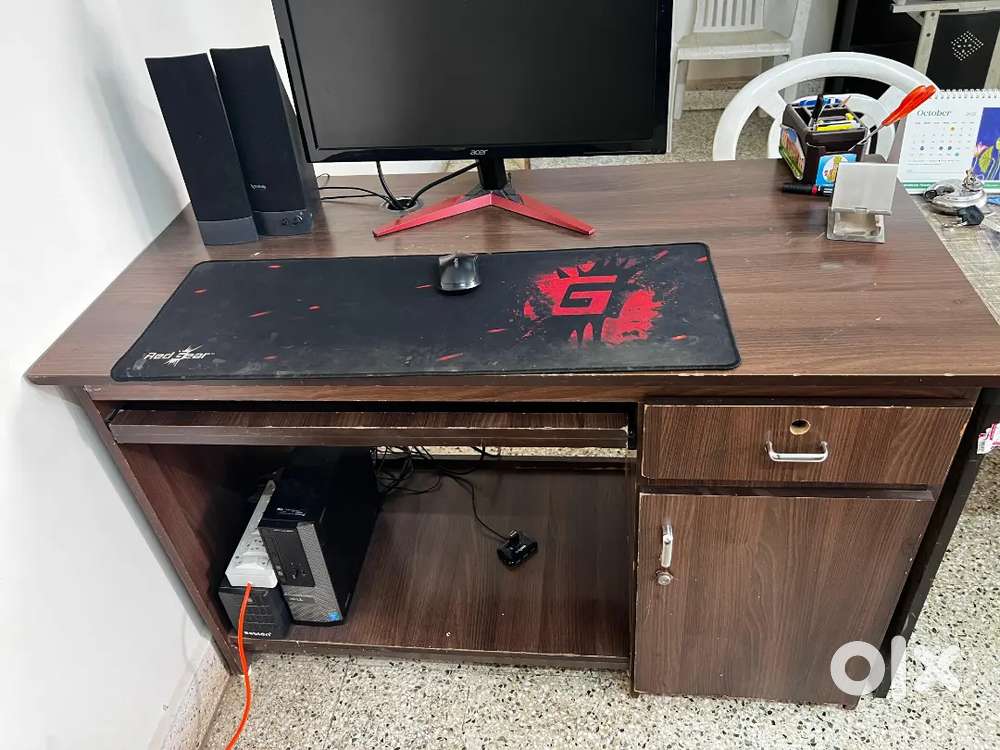 Computer Table