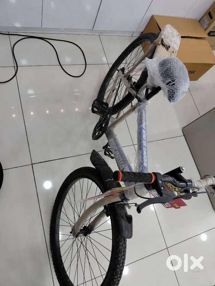 Selling My new brand bicycle.