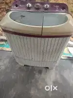 Whirlpool semi automatic washing machine
