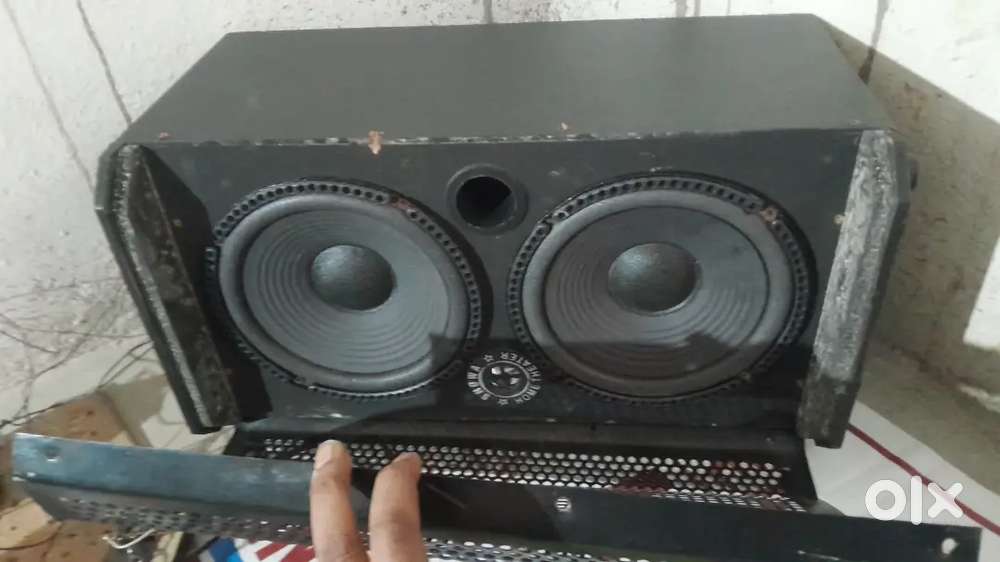 2 channel stereo with large speakers.
