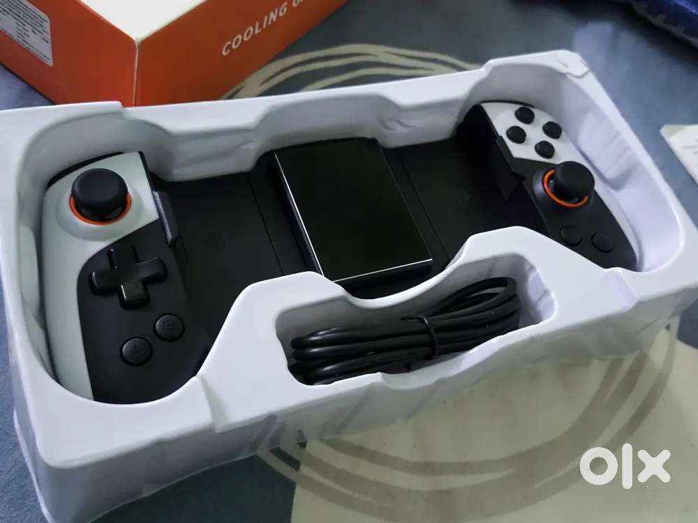Cooling game controller for Android/IOS/Switch/PC