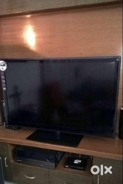 4k Smart Wifi Android Slim UltraHD Aiwa 46 LEDTV with Screen Mirroring