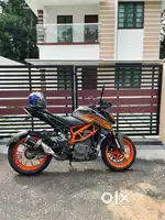 KTM DUKE 250. (2022)*