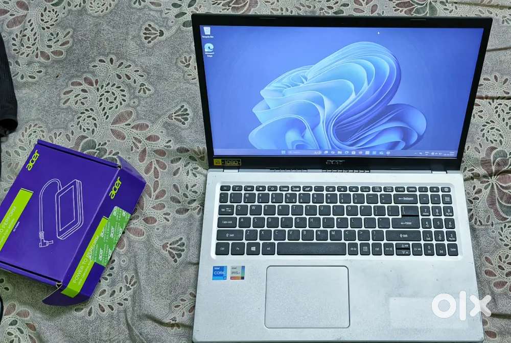 Acer i5 - 11 Gen, 8 GB - RAM, 
HD - 1 TB