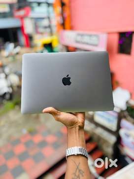 Apple macbook air 8/256 GB M1 chipset Brand new Condition full box