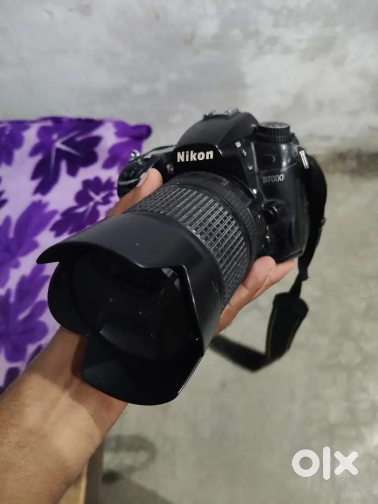 Nikon7000 camera badhiya hai