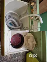 Semi automatic washing machine