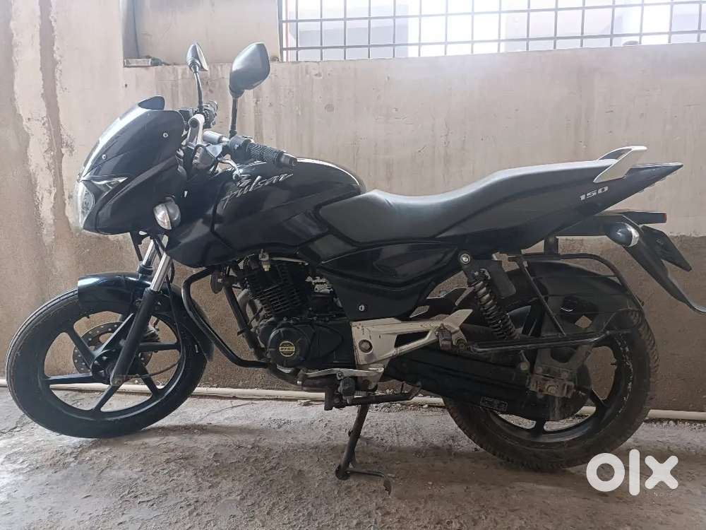 New condition Pulsar 150 bike at Rs 27000 only