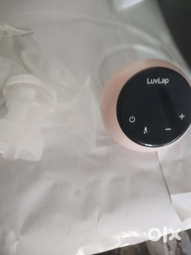 Handsfree electrionic breast pump