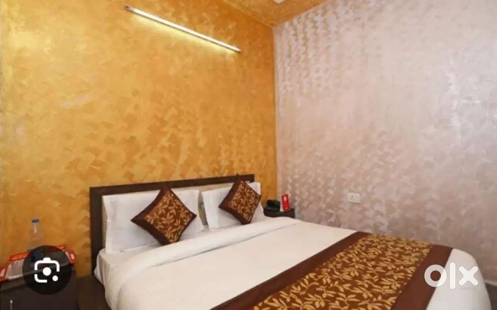 Urgent wale hi contact kre couples k liye bhi availability h