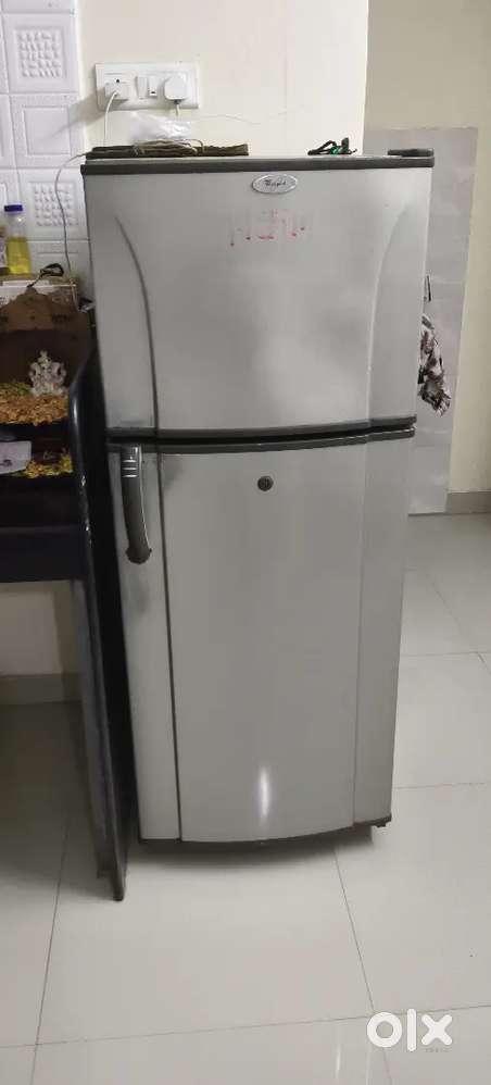 Whirlpool double door fridge