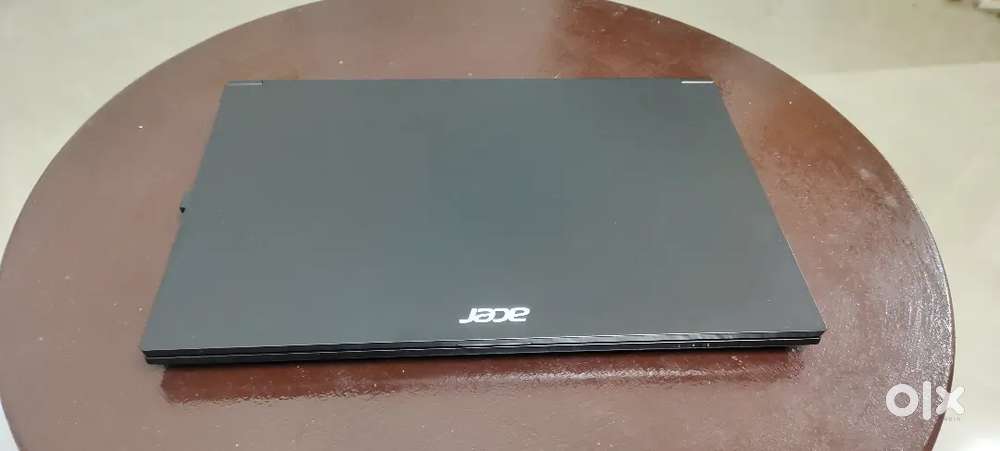 Acer aspire 7 Gaming Graphics Laptop