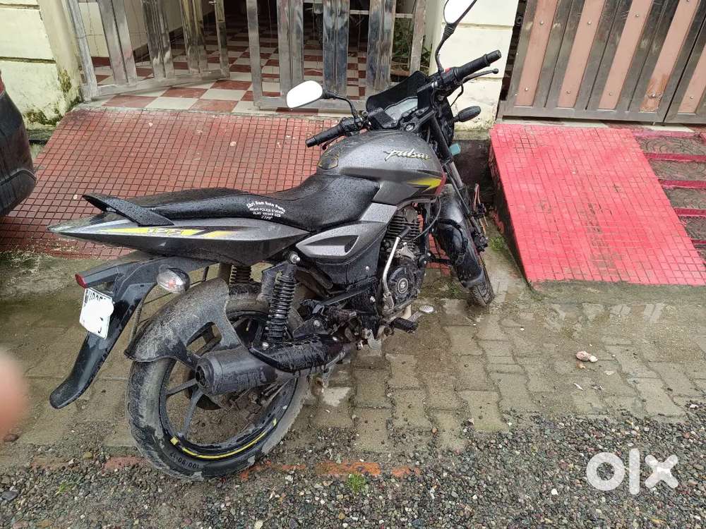 1.5 years old Bajaj Pulsar 125 Neon