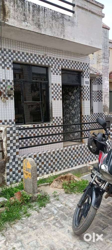 Independent house for sale size: 50 Gaj