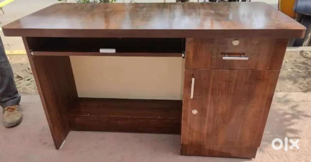 Computer Table for Sale