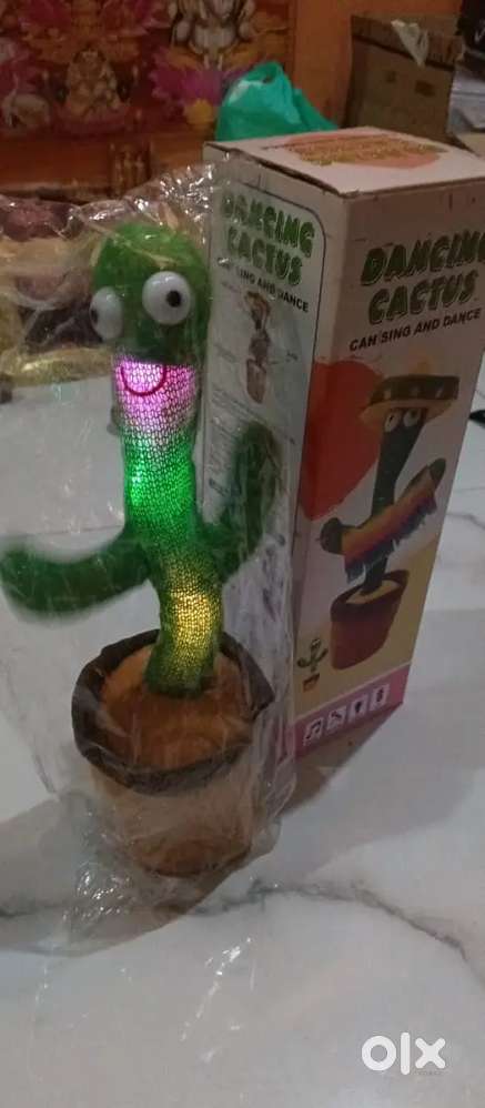 Dancing Cactus Toy New Pack 2 Day Old Don't Use