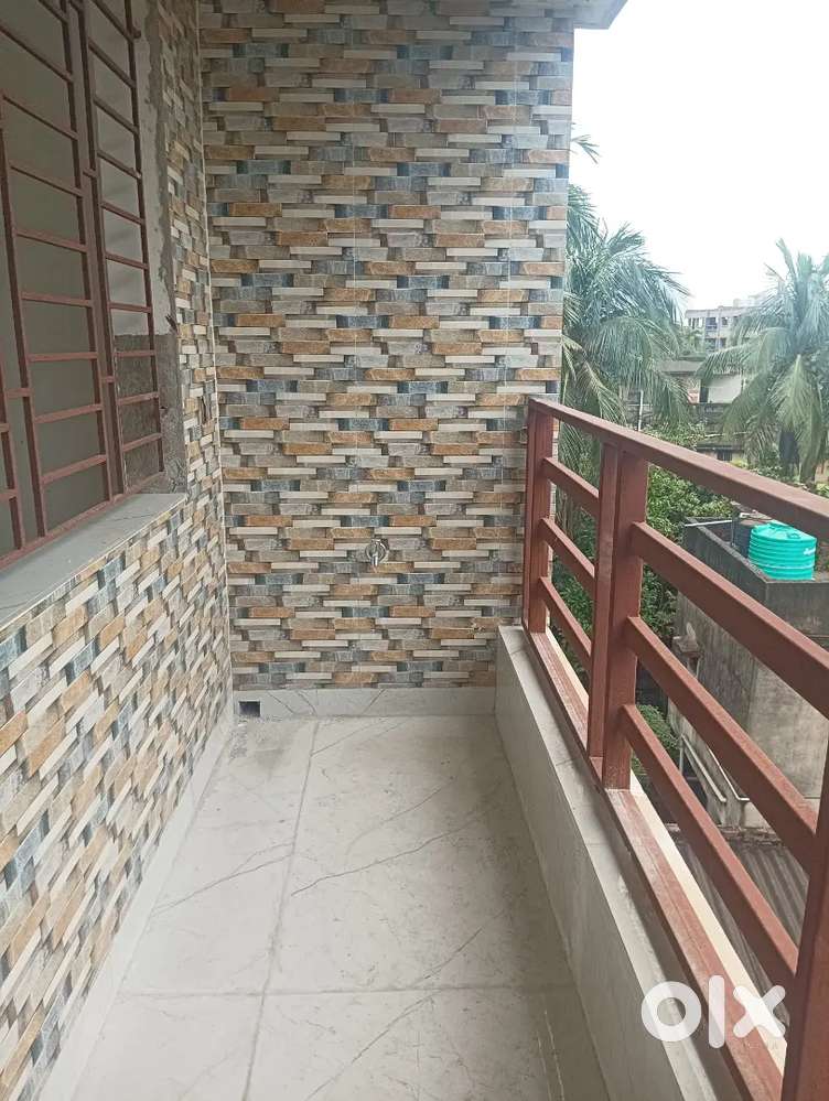 2Bhk Flat _ Bedroom 2 Bathroom 2 Kitchen 1 Balcony 1 dinning 1