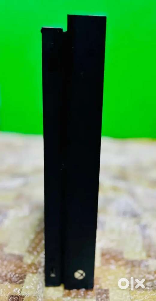 Xbox one x disc model