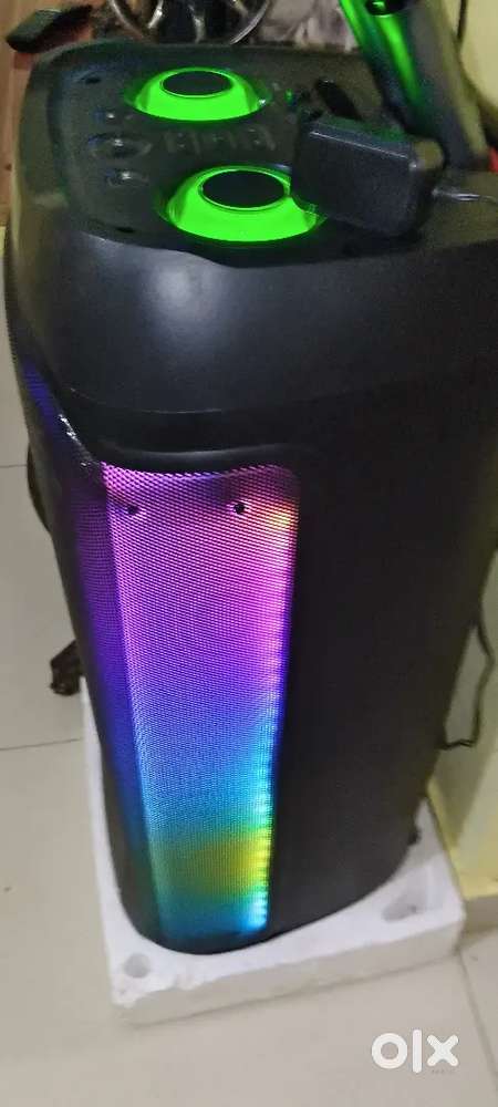 मे ये पार्टी साऊंड बेच रहा हून फुल्ल बॉक्स पॅक हैं ऑर अच्छा क्वालिटी