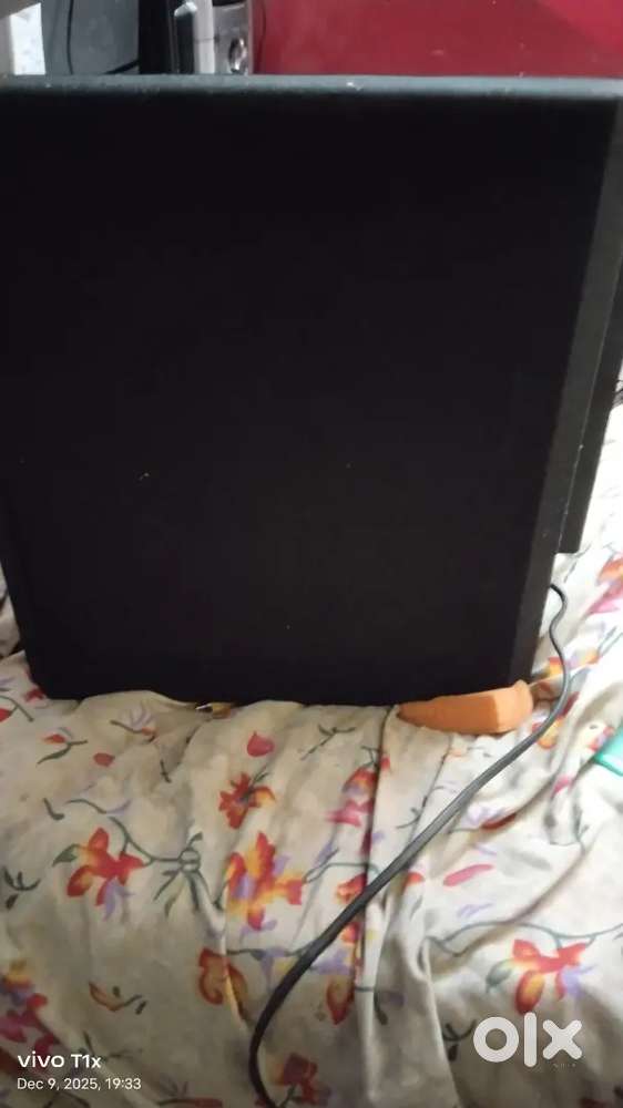 Onkyo active sub woofer dual drive sub woofer model no SKW - 320