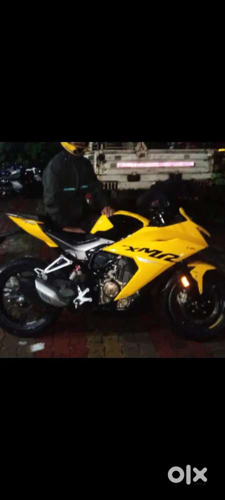 Hero Karizma XMR 210