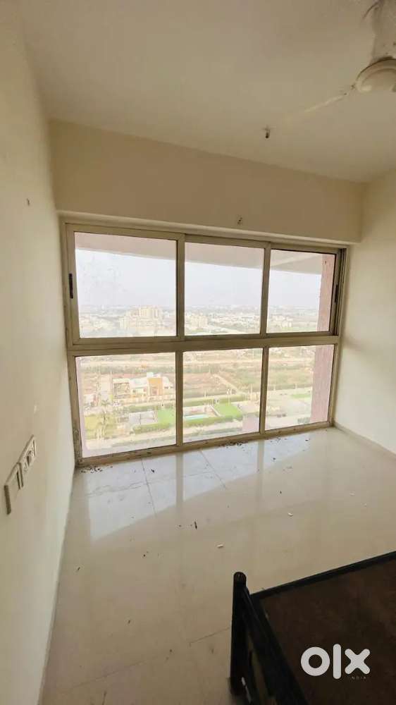 3 bhk flat at apartment