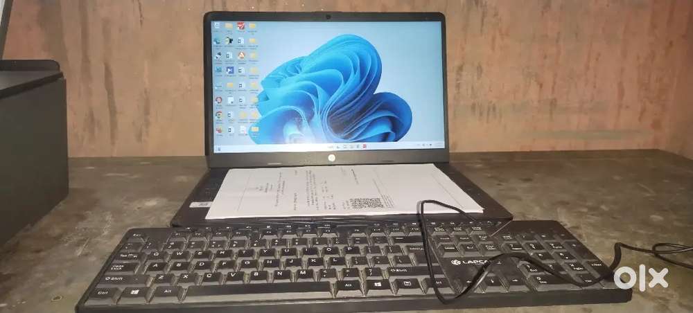 Hp laptop i3