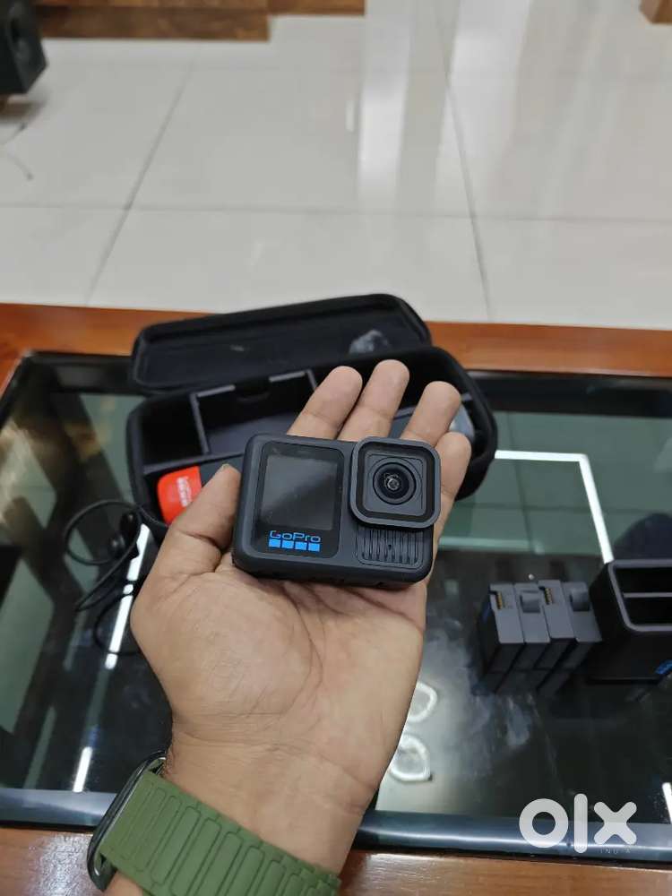 Gopro hero 13 with full kit and four battery with charger