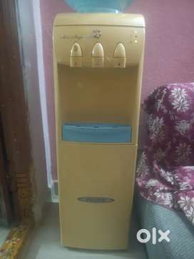 Water  dispenser and good condition