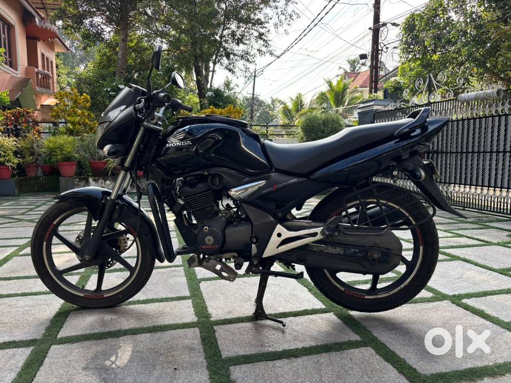 Honda Cb unicorn 150 bs4 2014 model (Negotiable)
