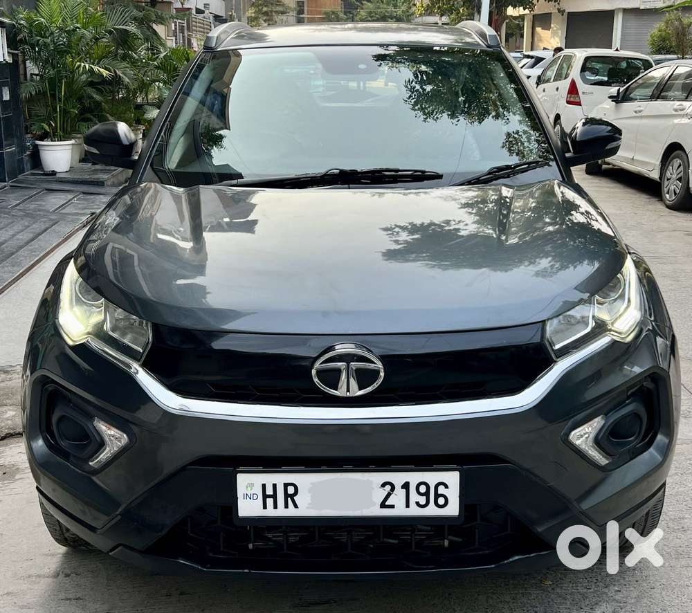 Tata Nexon 1.2 Revotron XM (S), 2023, Petrol
