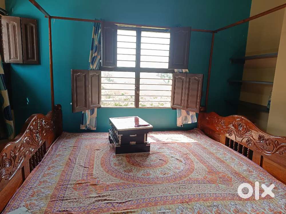 New room merble flore wall putty attached bathroom