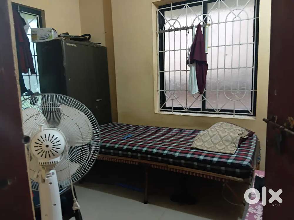 1 bed room 1st flor house at chilimbi