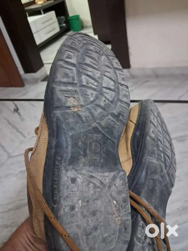Redchif shoes good condition