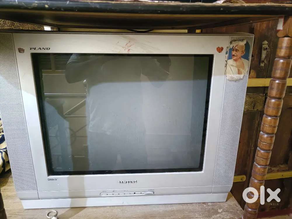 SAMSUNG TV