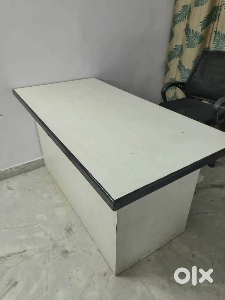 Computer Table