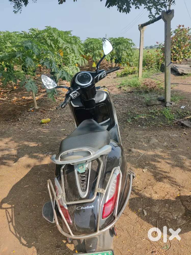 Bajaj chetak premium