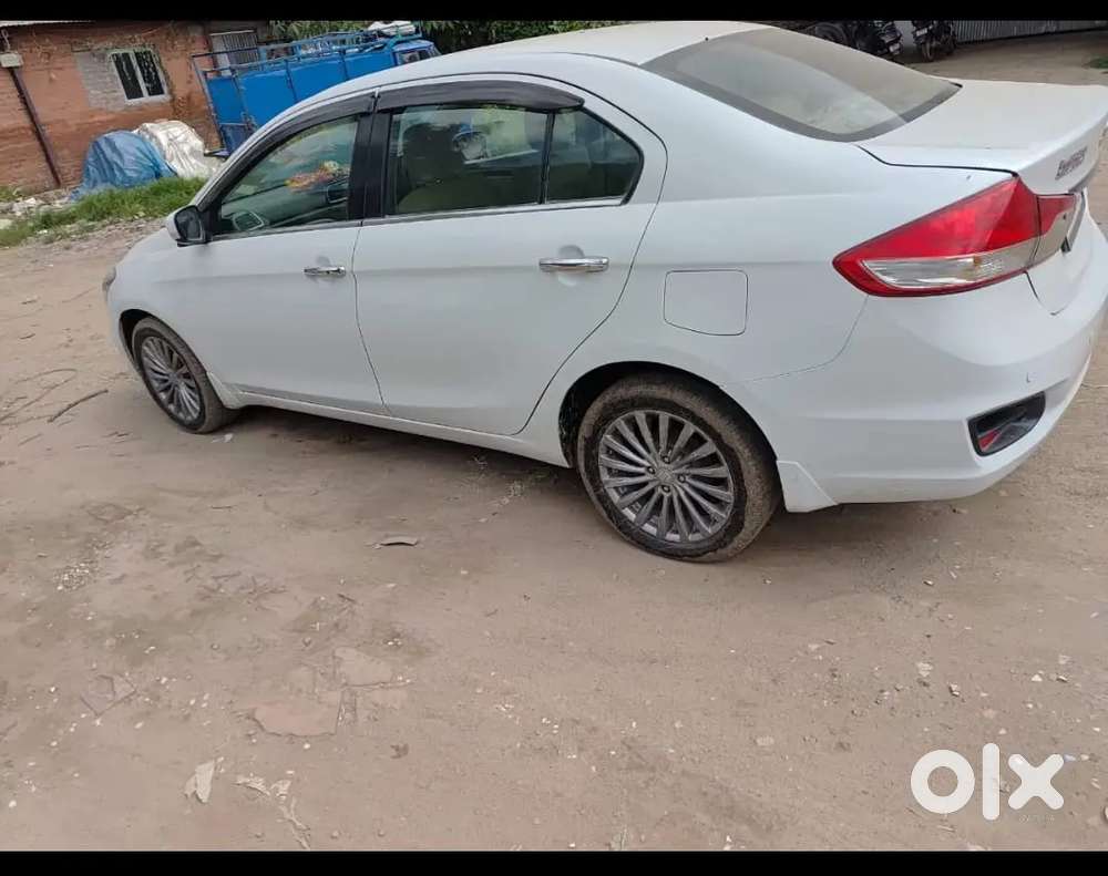 एक ड्राइवर की आवश्यकता है जो गोमती नगर के आसपास का हो ओला उबेर में