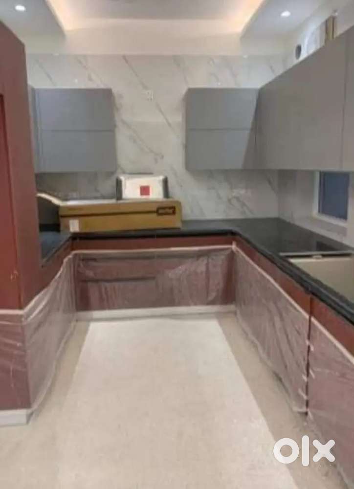 4bhk luxuriously flat available for rent near Saket