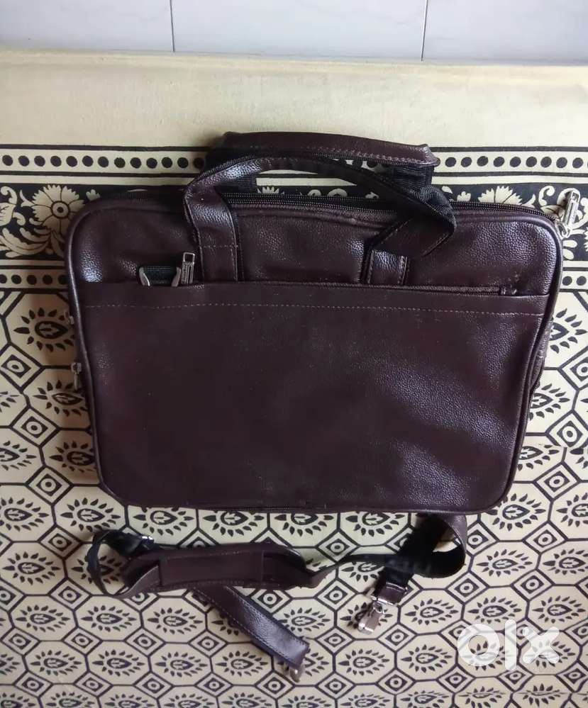 Leather bag ( men fashion)