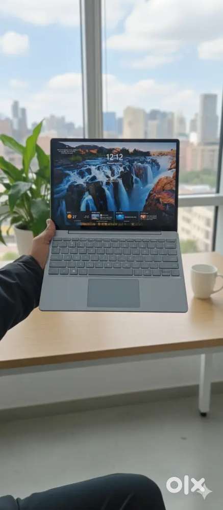 Microsoft laptop go2 8_256 ssd