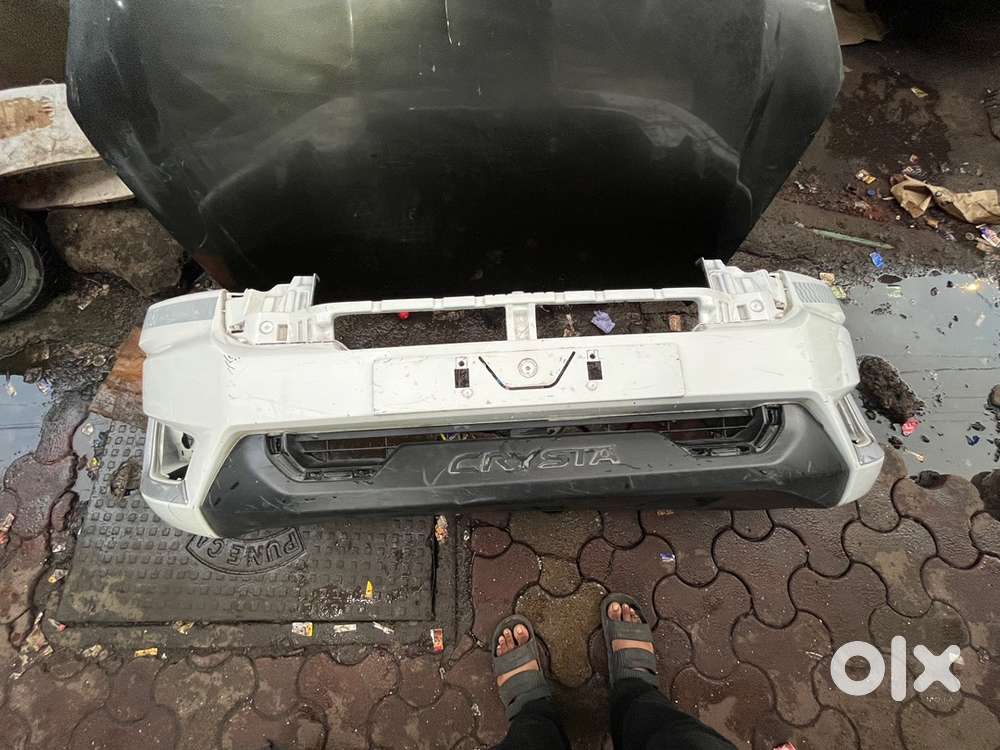 All cars spare parts available glanza fotuner crysta camry hyryder